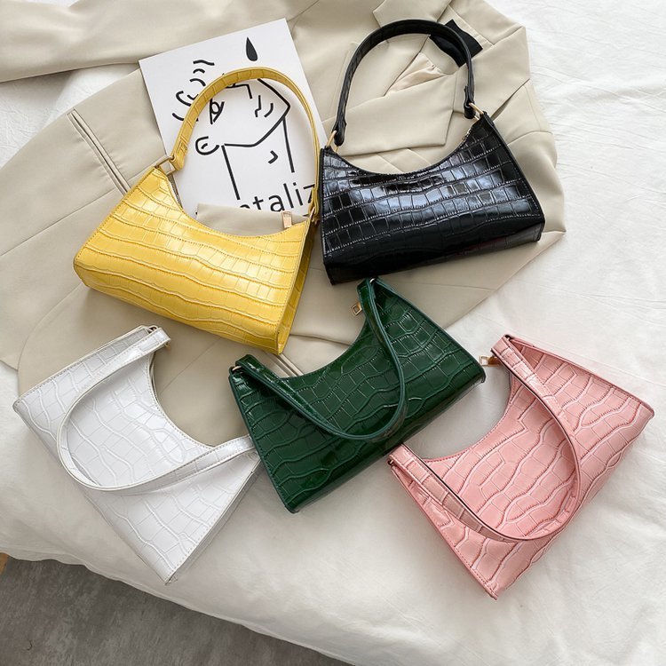Kleine Messenger-Bag im Quadratformat – Crossbody & Handtasche
