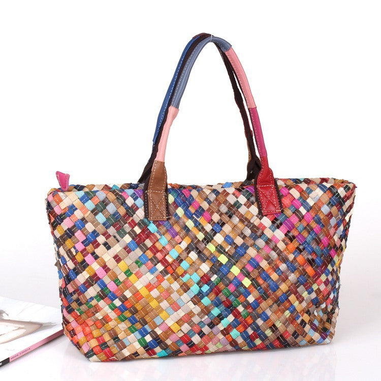 Handgewebte Tasche in bunten Farben