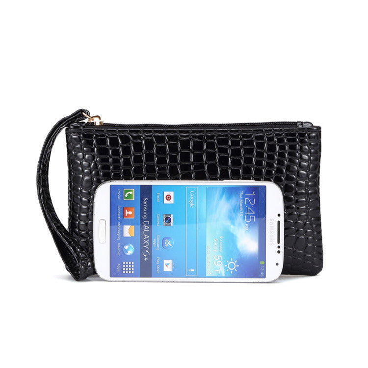 Damentasche aus Fabrikproduktion – Kleine Handy- und Geschenktasche