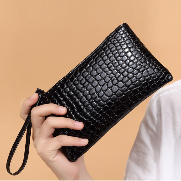 Damentasche aus Fabrikproduktion – Kleine Handy- und Geschenktasche
