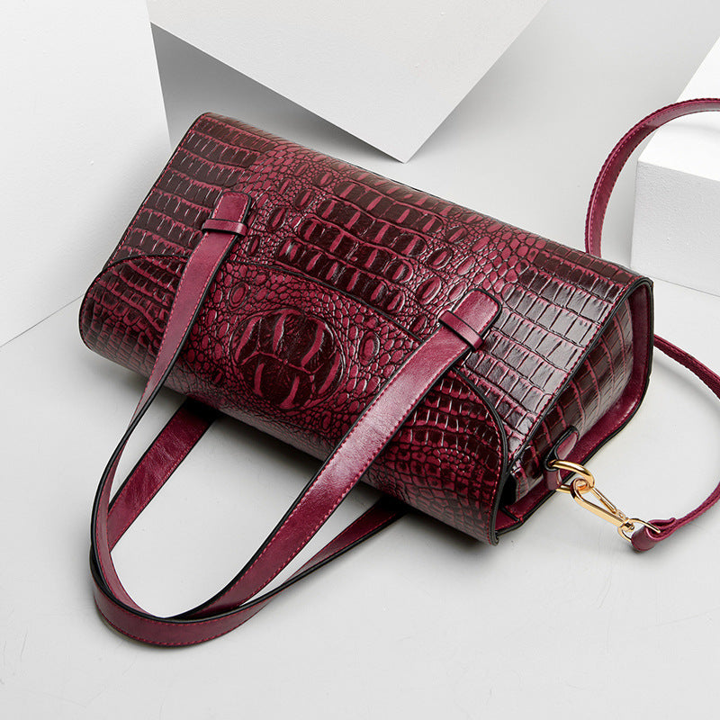 Muster-Handtasche mit Schulterriemen