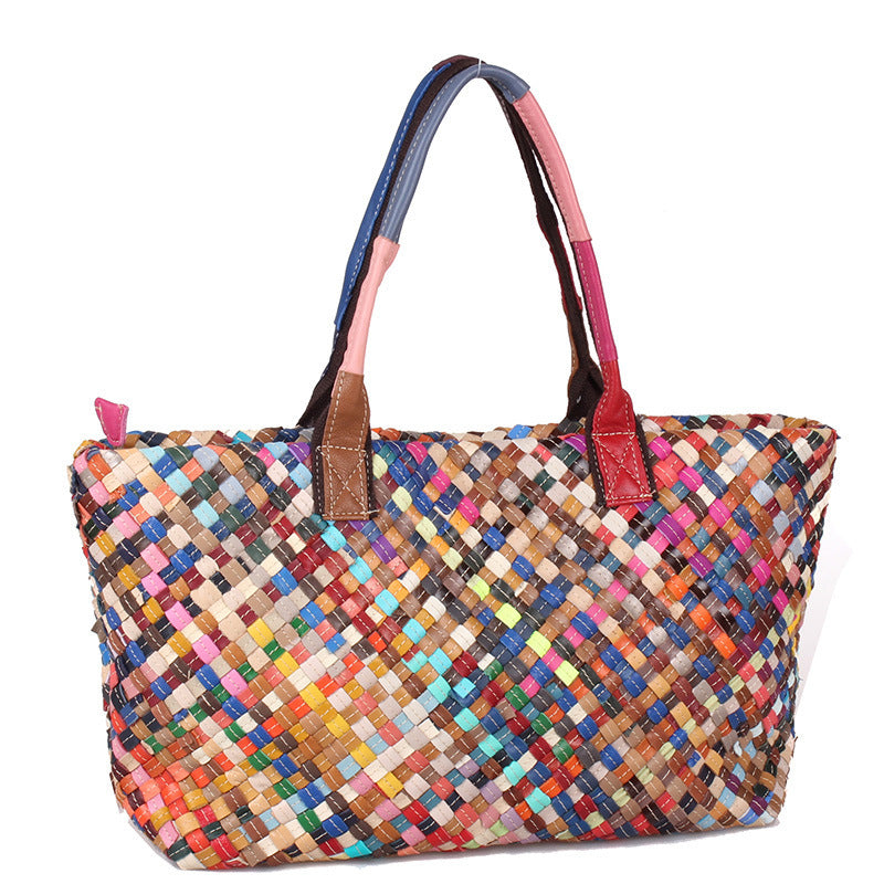 Handgewebte Tasche in bunten Farben